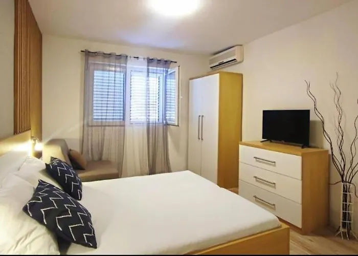 דירה Gavran 3 *